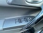 Toyota Auris 1.8 Hybrid Executive Clima | bluetooth | stoelverwarming | navi | isofix | Lm velgen | privacy glass