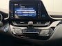Toyota C-HR / C-HR+ 1.8 Hybrid Bi-Tone clima - full map navi - trekhaak - half leder - JBL - privacy glass - camera - sensoren