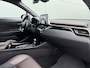 Toyota C-HR / C-HR+ 1.8 Hybrid Bi-Tone clima - full map navi - trekhaak - half leder - JBL - privacy glass - camera - sensoren