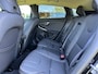 Volvo V40 Cross Country 2.0 T3 Momentum | Rijklaar incl 12 mnd Bovag | Darktint Parkeersensoren voor + achter Trekhaak