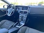 Volvo V40 Cross Country 2.0 T3 Momentum | Rijklaar incl 12 mnd Bovag | Darktint Parkeersensoren voor + achter Trekhaak
