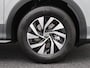 Volkswagen T-Roc Limited Edition 1.5 eTSI 116 PK | Achteruitrij Camera | Stoel- & Stuurverwarming | Carplay | Adaptieve Cruise Control |
