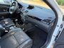 Renault Megane 1.5 dCi Bose 5 deurs, airco/clima, navi, cruise, elec pakket, rijd perfect 356.627 km apk t/m : 23-11-2026