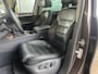 Volkswagen Touareg 3.0 TSI Hybrid Highline Luchtvering Stoelkoeling verwarming Panorama dak Camera Trekhaak 3500kg trekgewicht Telefoonverbinding Stoelmemory Parkeersensoren Onderhoudshistorie bekend