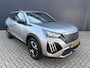 Peugeot e-2008 EV Allure Avantage 54 kWh 156pk | SoH 98% | Navigatie | Parkeercamera |