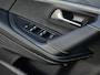 Peugeot e-2008 EV 54kWh 156pk GT | Navigatie | Alcantara | Panoramisch schuifdak | Parkeercamera | Parkeersensoren | LED |