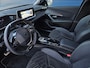 Peugeot e-2008 EV 54kWh 156pk GT | Navigatie | Alcantara | Panoramisch schuifdak | Parkeercamera | Parkeersensoren | LED |