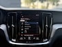 Volvo V60 2.0 T4 R-Design l Pano l Trekhaak l Stoelverwarming l