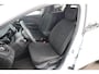 Renault Clio Estate 0.9 TCe Limited Navigatie Airco Cruise Control Bluetooth 16 inch LMV LED Donkere Ramen