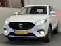 MG MG ZS 1.5 106 PK LEDER CRUISE CONTROL NAVIGATIE 360 CAMERA APPLE CARPLAY/ANDROID RIJSTROOKSENSOREN DODEHOEKSENSOREN 17" LM VELGEN IN ZEER NETTE STAAT !!