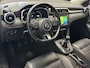 MG MG ZS 1.5 106 PK LEDER CRUISE CONTROL NAVIGATIE 360 CAMERA APPLE CARPLAY/ANDROID RIJSTROOKSENSOREN DODEHOEKSENSOREN 17" LM VELGEN IN ZEER NETTE STAAT !!
