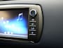 Toyota Yaris 1.5 Hybrid Bi-Tone | Achteruitrijcamera | Climate Control |