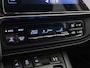 Toyota Auris 1.8 Hybrid Dynamic Go | Dealer onderhouden | Stoelverwarming | Navigatie | Climate Control | Cruise Control | Achteruitrijcamera | DAB | 17" Velgen |