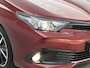 Toyota Auris 1.8 Hybrid Dynamic Go | Dealer onderhouden | Stoelverwarming | Navigatie | Climate Control | Cruise Control | Achteruitrijcamera | DAB | 17" Velgen |