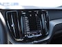 Volvo XC60 T8 455PK Automaat AWD Ultra Black Edition / stoelmassage - en ventilatie / Head-up display/ Harman Kardon audio/ BLIS/ Elektrischbedienbare stoelen met geheugen / Panoramadak/ Adaptive cruise control/ Pilot assist/ Apple Carplay/ Android auto/
