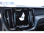 Volvo XC60 T8 455PK Automaat AWD Ultra Black Edition / stoelmassage - en ventilatie / Head-up display/ Harman Kardon audio/ BLIS/ Elektrischbedienbare stoelen met geheugen / Panoramadak/ Adaptive cruise control/ Pilot assist/ Apple Carplay/ Android auto/