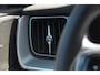 Volvo XC60 T8 455PK Automaat AWD Ultra Black Edition / stoelmassage - en ventilatie / Head-up display/ Harman Kardon audio/ BLIS/ Elektrischbedienbare stoelen met geheugen / Panoramadak/ Adaptive cruise control/ Pilot assist/ Apple Carplay/ Android auto/