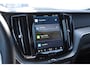 Volvo XC60 T8 455PK Automaat AWD Ultra Black Edition / stoelmassage - en ventilatie / Head-up display/ Harman Kardon audio/ BLIS/ Elektrischbedienbare stoelen met geheugen / Panoramadak/ Adaptive cruise control/ Pilot assist/ Apple Carplay/ Android auto/