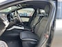 Renault Clio 1.6 E-Tech Hybrid 145 Techno / Navigatie / Trekhaak / Apple Carplay & Android Auto / Dealer Onderhouden / Achteruitrijcamera / Climate Control / Cruise Control / Lichtmetalen Velgen /