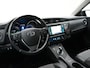 Toyota Auris Touring Sports 1.8 Hybrid Executive | Parkeersensoren V+A | Stoelverwarming | Trekhaak |