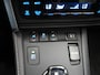 Toyota Auris Touring Sports 1.8 Hybrid Executive | Parkeersensoren V+A | Stoelverwarming | Trekhaak |