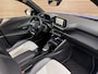 Peugeot e-2008 EV GT Pack 50 kWh Panodak / Camera / Stoelverwarming / Adapt. Cruise