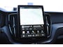 Volvo XC60 T8 455PK Automaat AWD Plus Black Edition / Adaptieve cruise control / BLIS / Panoramadak / Stoel - en stuurverwarming / Keyless entry / Elektrische stoelen / Parkeersensoren met 360 camera