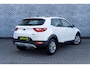 Kia Stonic 1.0 T-GDi 100 MHEV DynamicLine | Navigatie | Apple Carplay | Android Auto | Achteruitrijcamera | Parkeersensoren | Climate Control | Lichtmetalen Velgen | Cruise Control Adaptief
