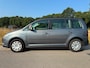 Volkswagen Touran 1.6 Optive met airco en trekhaak