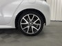 Toyota Yaris 1.5 Hybrid Dynamic Automaat | Trekhaak | CarPlay | Stoelverw. | Camera | 17'' | Parelmoer |