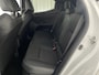 Toyota Yaris 1.5 Hybrid Dynamic Automaat | Trekhaak | CarPlay | Stoelverw. | Camera | 17'' | Parelmoer |