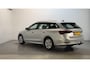 Skoda Octavia Combi 1.0 e-TSI DSG Business Edition Adaptive Cruise Trekhaak Virtual Cockpit Camera DAB+