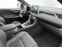 Toyota RAV4 2.5 Plug-in Hybrid AWD Bi-Tone Plus | BTW voertuig | Head-Up | JBL | 360 camera + camera functie binnenspiegel | Stoelventilatie | Stoel+stuurverwarming | Dodehoek detectie | Memory Seat |