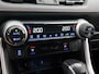 Toyota RAV4 2.5 Plug-in Hybrid AWD Bi-Tone Plus | BTW voertuig | Head-Up | JBL | 360 camera + camera functie binnenspiegel | Stoelventilatie | Stoel+stuurverwarming | Dodehoek detectie | Memory Seat |