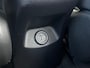 Kia Stonic 1.0 T-GDi MHEV DynamicLine 6-bak 112PK | Trekhaak | Luxe Stof | Glans Exterieur | Achteruitrijcamera + Sensor Achter | Airco | Adaptieve Cruise Control | Start/Stop | ESP | AEB | ASR | ABS | Rijstrook correctie | Bluetooth | LED | 15" LMV