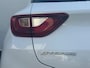Kia Stonic 1.0 T-GDi MHEV DynamicLine 6-bak 112PK | Trekhaak | Luxe Stof | Glans Exterieur | Achteruitrijcamera + Sensor Achter | Airco | Adaptieve Cruise Control | Start/Stop | ESP | AEB | ASR | ABS | Rijstrook correctie | Bluetooth | LED | 15" LMV