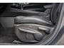 Jeep Compass 4xe 240 Plug-in Hybrid Electric Limited | | Camera | Cruise adaptief | Apple Carplay/Android Auto | Elektrisch bedienbare achterklep met sensorsturing | Keyless entry/start | Navigatiesysteem | Achteruitrijcamera | Cruise control adaptief met Stop&Go | Elektrisch bedienbare achterklep met sensorsturing