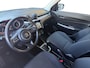 Suzuki Swift 1.2 Style Smart Hybrid | NL Auto | Volledige Historie | Achteruitrijcamera | Stoelverwarming | Dodehoek Detectie | Navigatiesysteem |