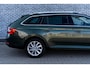 Skoda Superb Combi 1.5 TSI DSG Business Edition | Trekhaak | Parkeersensoren | Privacy Glas | Stoelverwarming | Keyless Entry | LED Koplampen | Climate Control | Cruise Control | Lichtmetalen Velgen 17 inch | Navigatie Amundsen | Apple Carplay | Android Auto