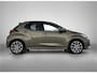 Toyota Yaris 1.5 Hybrid 130 Executive | BTW voertuig | Stoel+stuurverwarming | Dodehoek detectie | Parkeersensoren voor+achter | Apple CarPlay/Android Auto | Cruise Control Adaptive |