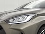 Toyota Yaris 1.5 Hybrid 130 Executive | BTW voertuig | Stoel+stuurverwarming | Dodehoek detectie | Parkeersensoren voor+achter | Apple CarPlay/Android Auto | Cruise Control Adaptive |