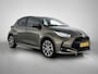 Toyota Yaris 1.5 Hybrid 130 Executive | BTW voertuig | Stoel+stuurverwarming | Dodehoek detectie | Parkeersensoren voor+achter | Apple CarPlay/Android Auto | Cruise Control Adaptive |