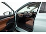 Skoda Enyaq iV 60 | RIJKLAAR!! | Warmtepomp | Adapt. Cruise | Trekhaak | Stoel- Stuurverw. | Memory | Keyless