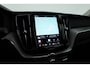 Volvo XC60 2.0 T6 Plug-in hybrid AWD Plus Dark | RIJKLAAR!! | Pano | Leder | Trekhaak | Adapt. Cruise | Stoel- Stuurverw. | 360cam | Memory | Harman Kardon
