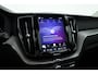 Volvo XC60 2.0 T6 Plug-in hybrid AWD Plus Dark | RIJKLAAR!! | Pano | Leder | Trekhaak | Adapt. Cruise | Stoel- Stuurverw. | 360cam | Memory | Harman Kardon