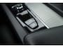 Volvo XC60 2.0 T6 Plug-in hybrid AWD Plus Dark | RIJKLAAR!! | Pano | Leder | Trekhaak | Adapt. Cruise | Stoel- Stuurverw. | 360cam | Memory | Harman Kardon