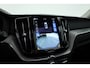 Volvo XC60 2.0 T6 Plug-in hybrid AWD Plus Dark | RIJKLAAR!! | Pano | Leder | Trekhaak | Adapt. Cruise | Stoel- Stuurverw. | 360cam | Memory | Harman Kardon
