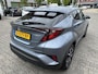 Toyota C-HR / C-HR+ 1.8 HYBRID STYLE AFN-TREKHAAK ALL SEASON STOEL/STUURVERW LED PARK-CAMERA LM-VELGEN APPLE/ANDROID