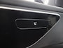 Mercedes-Benz C-klasse 180 AMG Line | Night | Multispaaks velgen | Achteruitrijcamera | Stoelverwarming |
