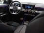 Mercedes-Benz GLB 200 Business Solution AMG | Night | Widescreen | Extra getint glas | Stoelverwarming | Achteruitrijcamera |